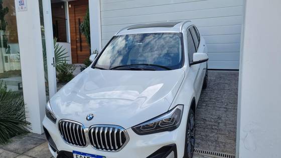 BMW X1 2.0 16V TURBO ACTIVEFLEX SDRIVE20I X-LINE PLUS 4P AUTOMÁTICO BMW X1 2.0 16V TURBO ACTIVEFLEX SDRIVE20I X-LINE PLUS 4P AUTOMÁTICO